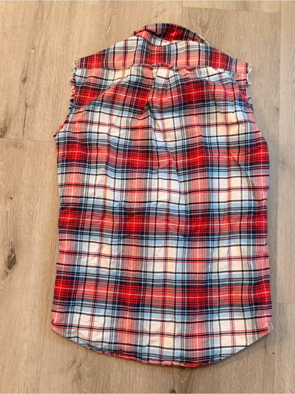 Vintage 2013 American Eagle Distressed Plaid Sleeveless Button Down - XS/TP - Picture 4 of 4